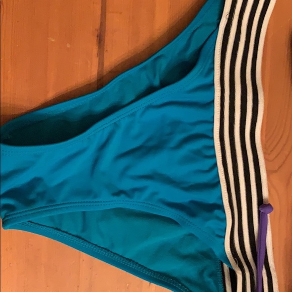 Bathing suits - Picture 3 of 5